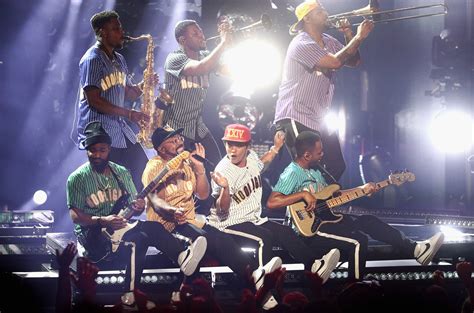 BET Awards 2017: Bruno Mars Performs â€˜Permâ€™ (Video).